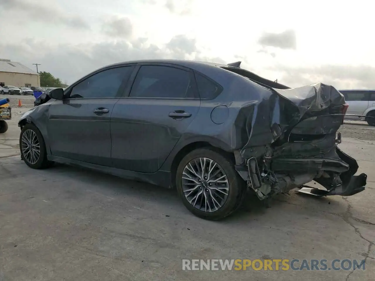 2 Photograph of a damaged car 3KPF54AD0NE497022 KIA FORTE 2022