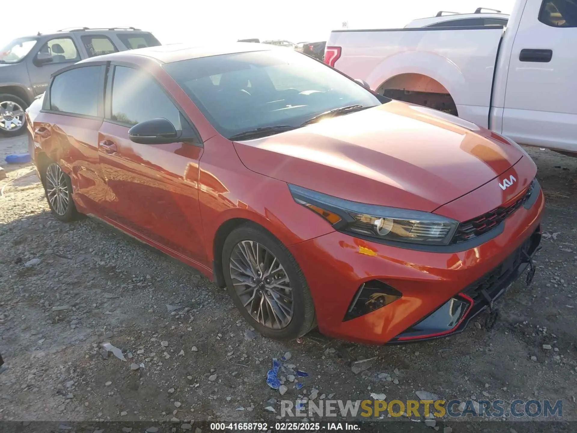 1 Photograph of a damaged car 3KPF54AD0NE500887 KIA FORTE 2022