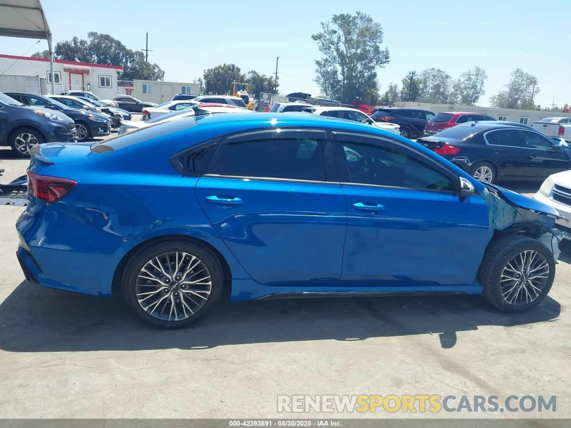 14 Photograph of a damaged car 3KPF54AD1NE431093 KIA FORTE 2022