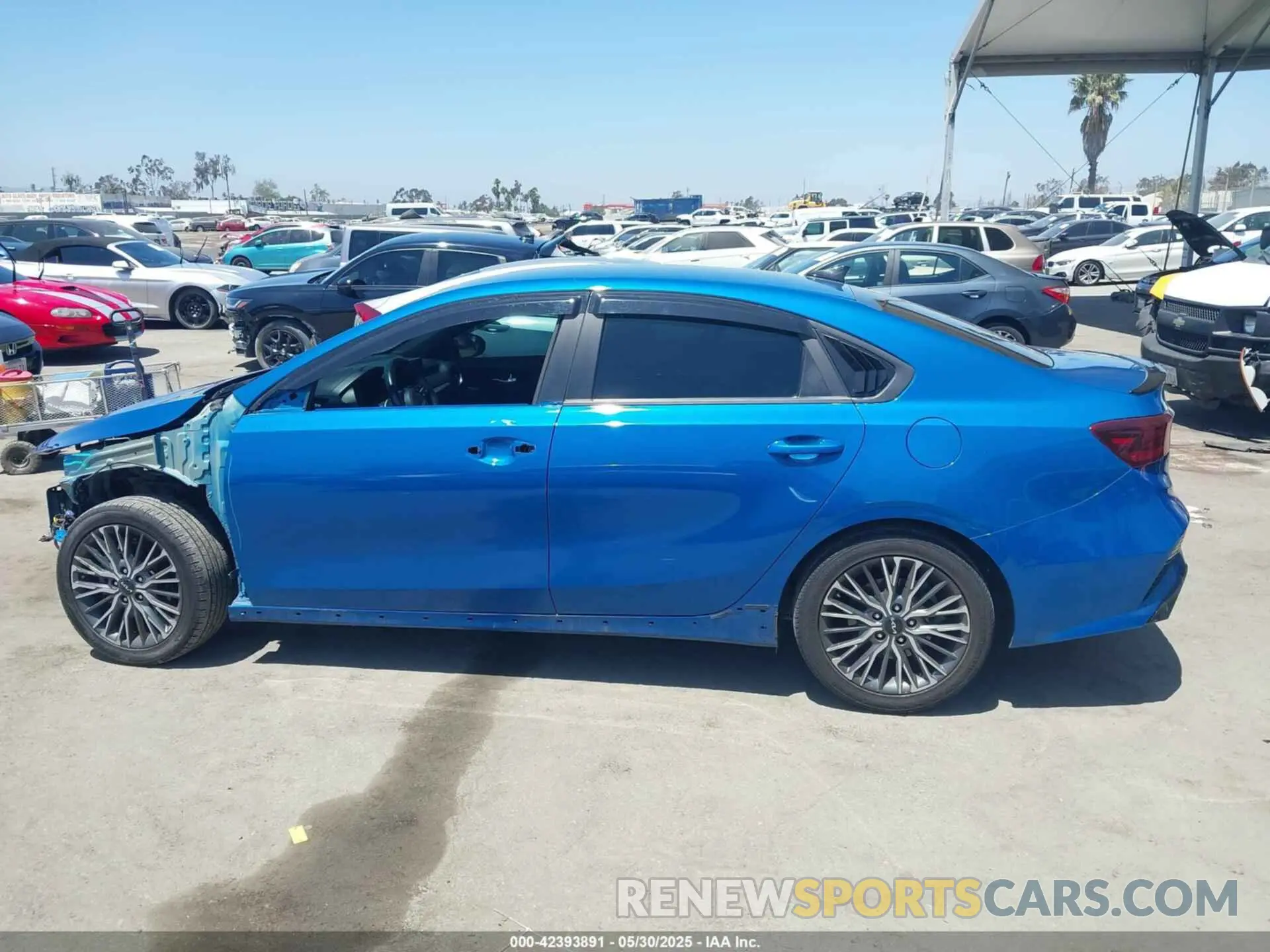 15 Photograph of a damaged car 3KPF54AD1NE431093 KIA FORTE 2022