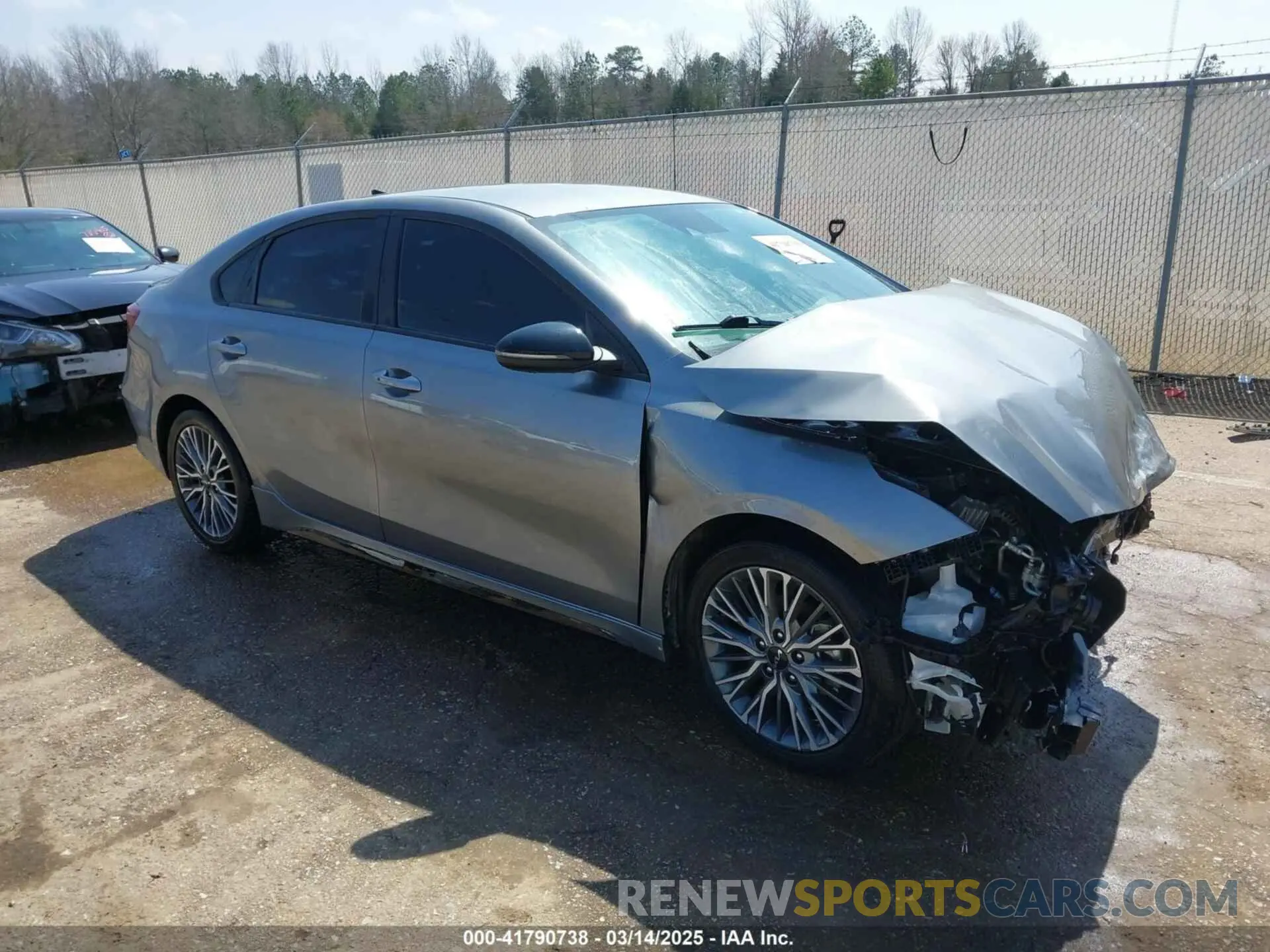 1 Photograph of a damaged car 3KPF54AD1NE435919 KIA FORTE 2022