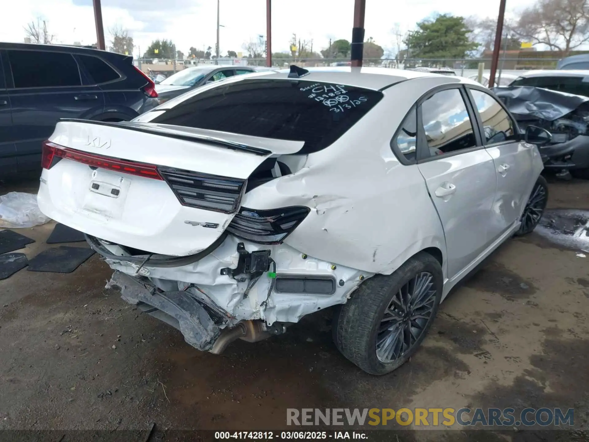 4 Photograph of a damaged car 3KPF54AD1NE455894 KIA FORTE 2022