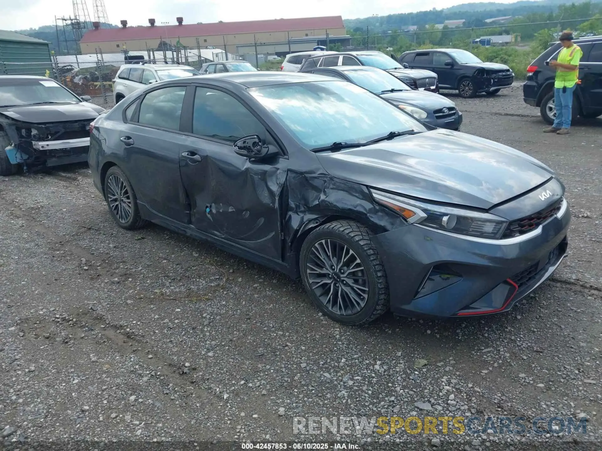 1 Photograph of a damaged car 3KPF54AD1NE459296 KIA FORTE 2022