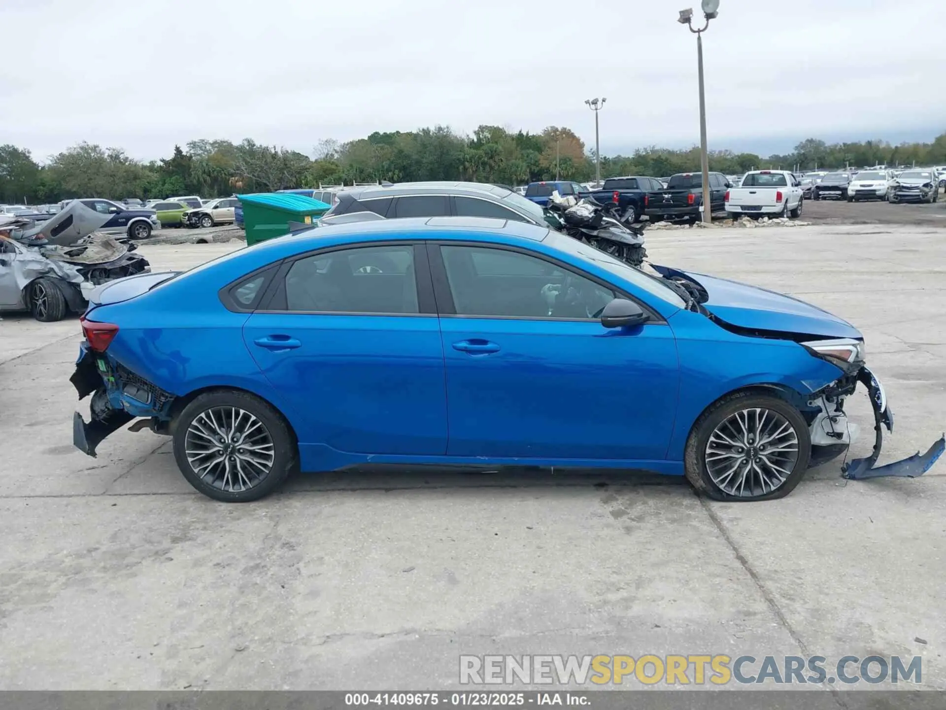 12 Photograph of a damaged car 3KPF54AD2NE444225 KIA FORTE 2022