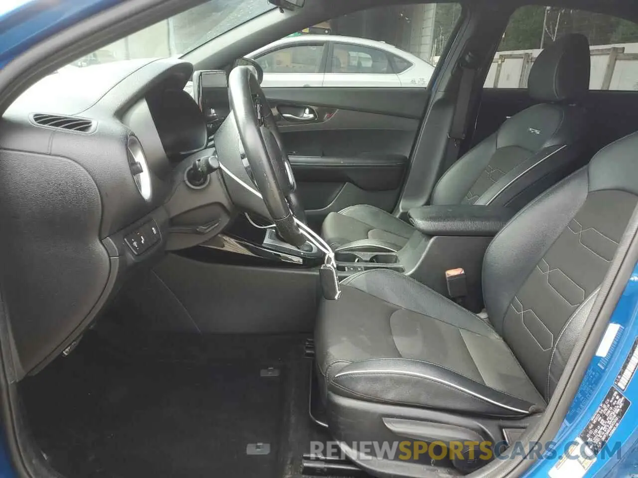 7 Photograph of a damaged car 3KPF54AD2NE453202 KIA FORTE 2022