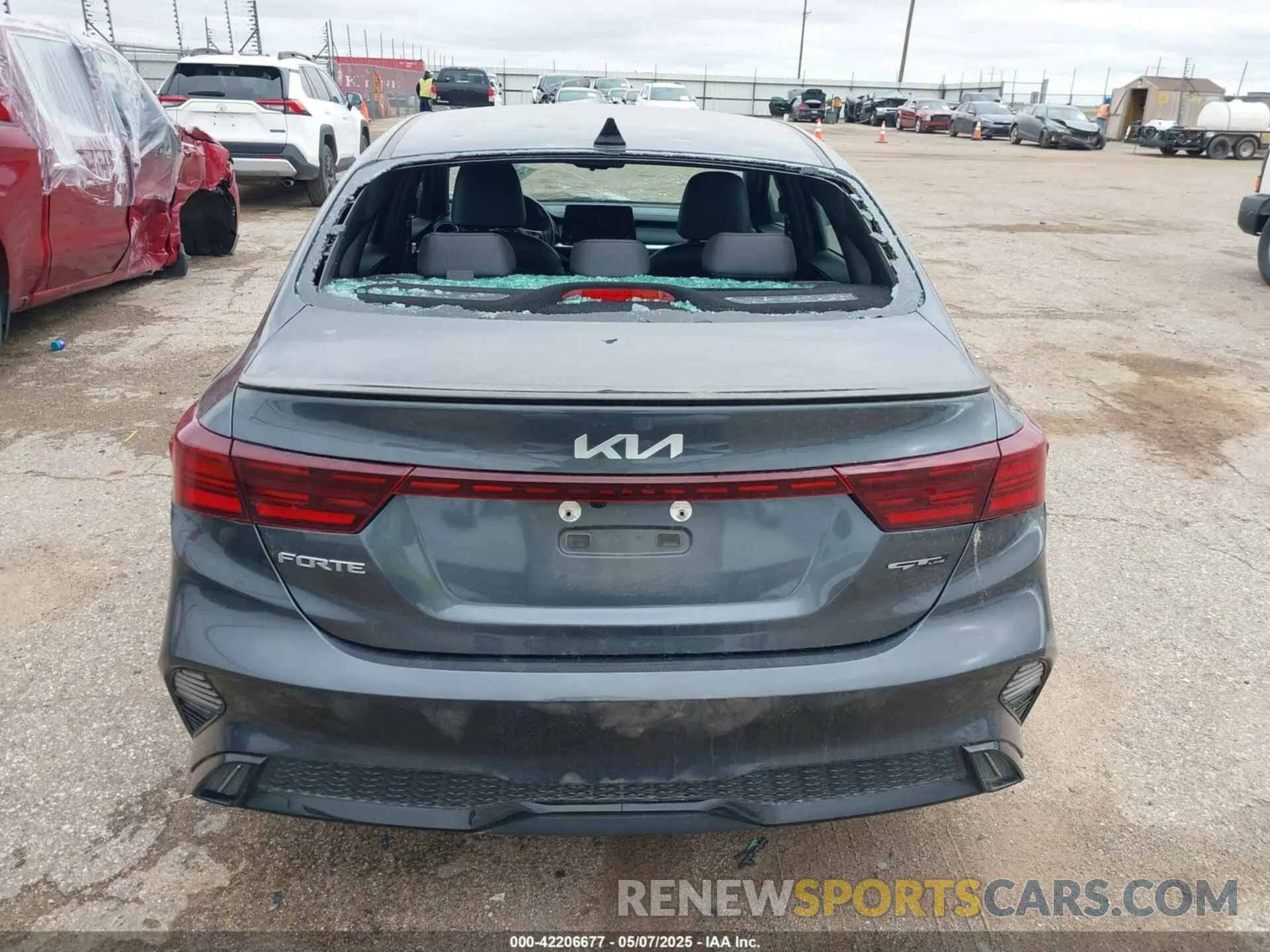 16 Photograph of a damaged car 3KPF54AD2NE478780 KIA FORTE 2022