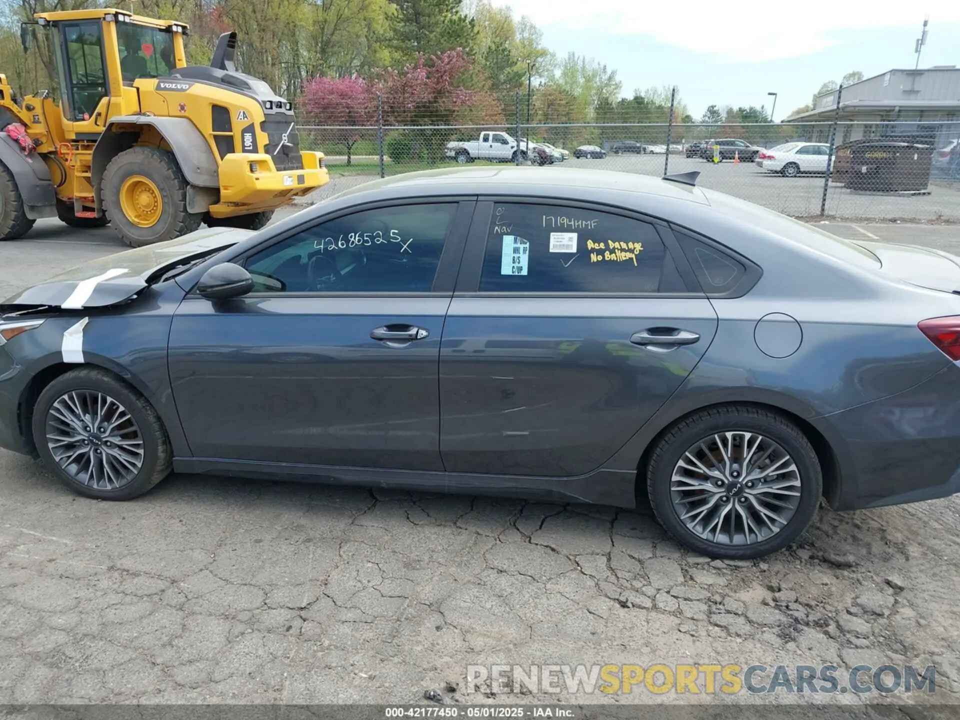 14 Photograph of a damaged car 3KPF54AD2NE488662 KIA FORTE 2022
