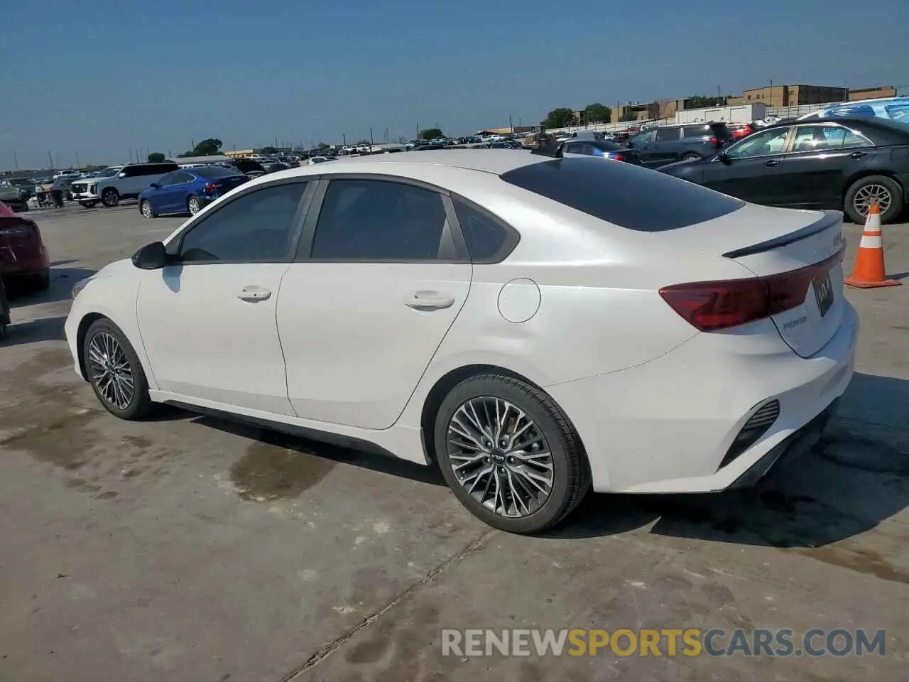 2 Photograph of a damaged car 3KPF54AD3NE432780 KIA FORTE 2022