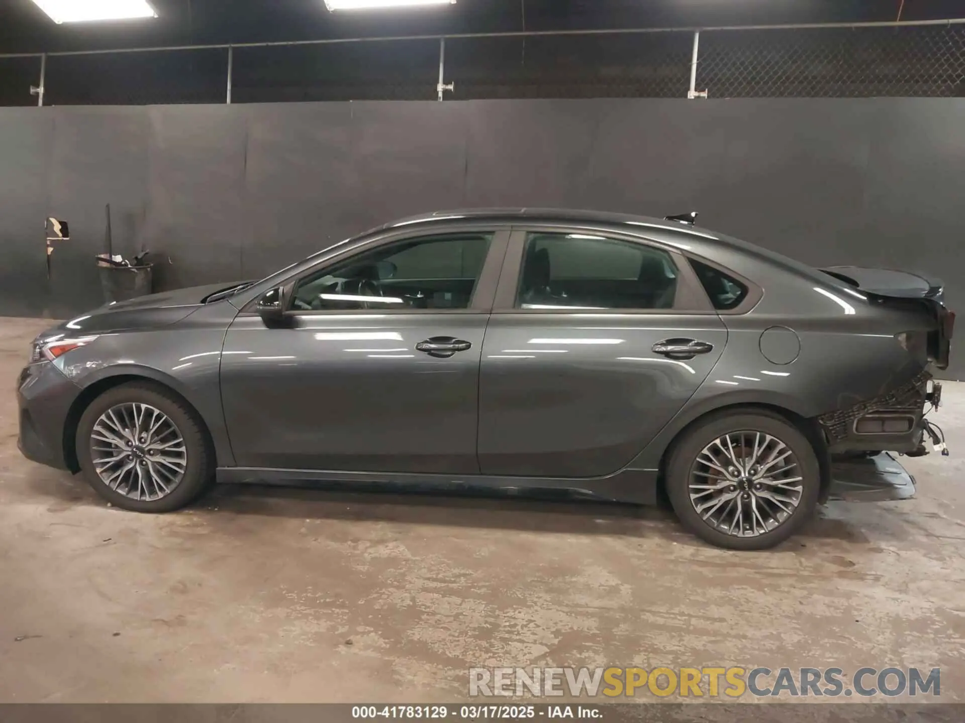 15 Photograph of a damaged car 3KPF54AD4NE470082 KIA FORTE 2022