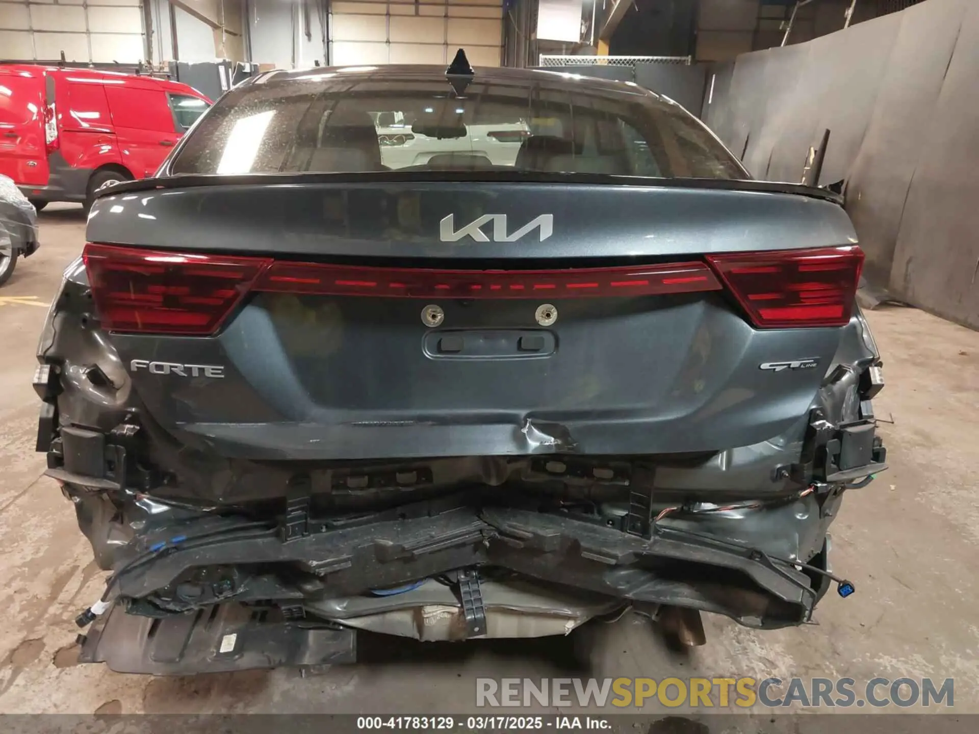17 Photograph of a damaged car 3KPF54AD4NE470082 KIA FORTE 2022