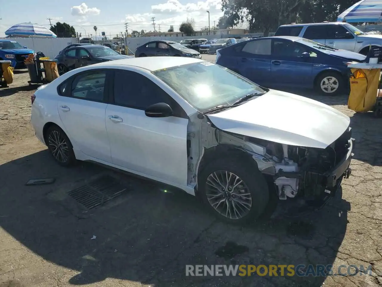 4 Photograph of a damaged car 3KPF54AD4NE486623 KIA FORTE 2022