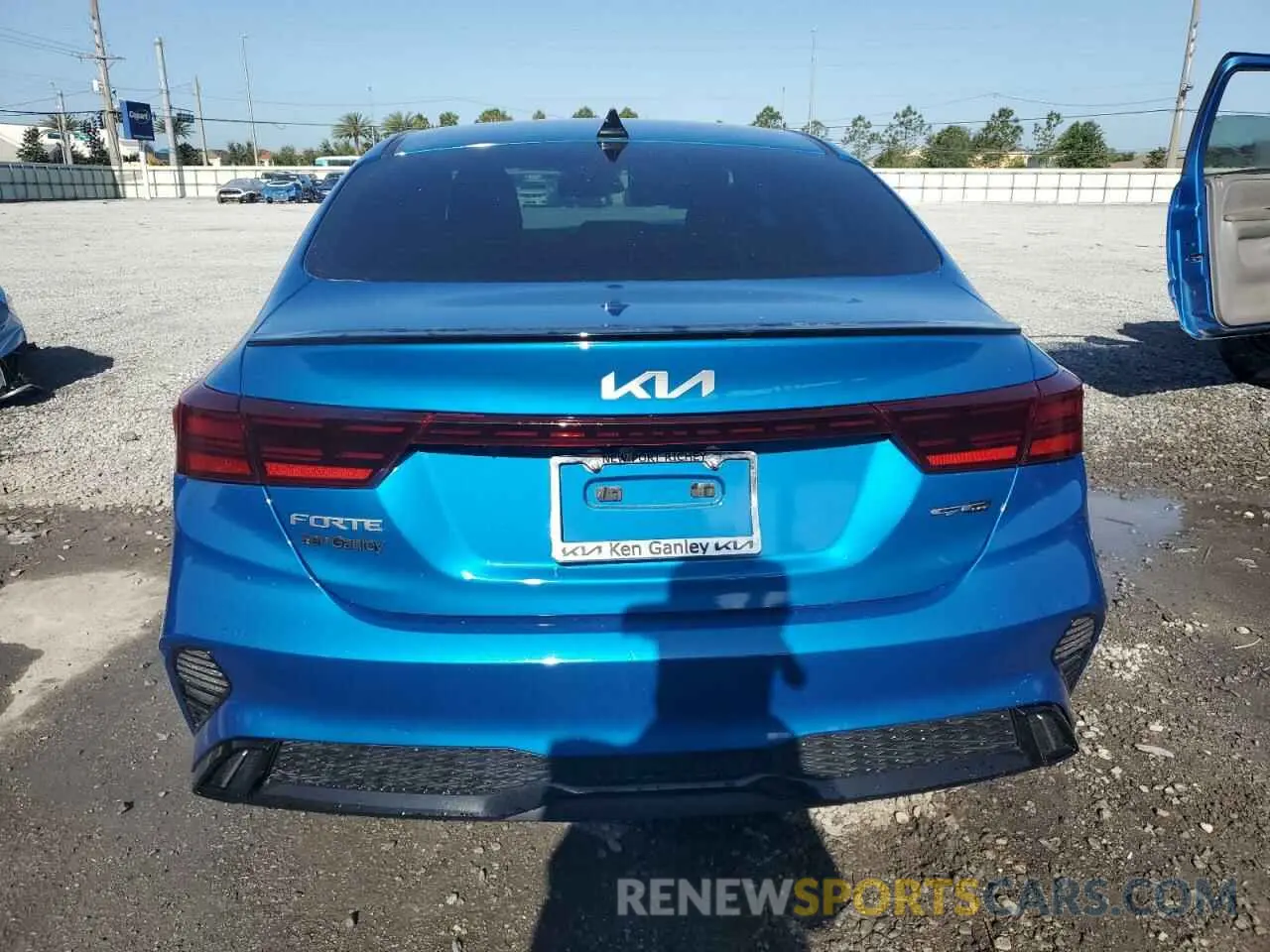 6 Photograph of a damaged car 3KPF54AD4NE488176 KIA FORTE 2022