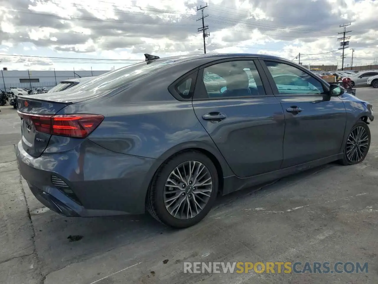 3 Photograph of a damaged car 3KPF54AD5NE490597 KIA FORTE 2022
