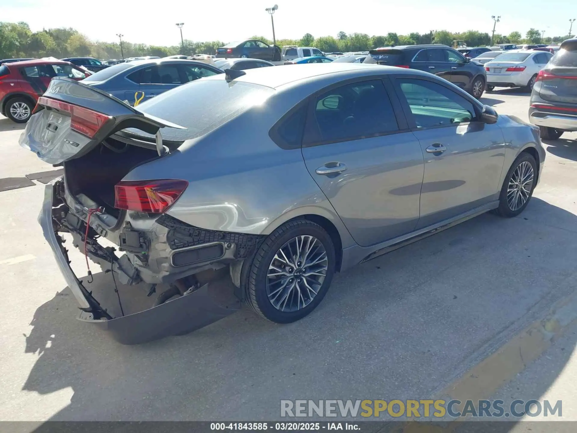 4 Photograph of a damaged car 3KPF54AD6NE498871 KIA FORTE 2022
