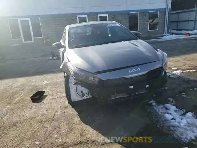 11 Photograph of a damaged car 3KPF54AD6NE502692 KIA FORTE 2022