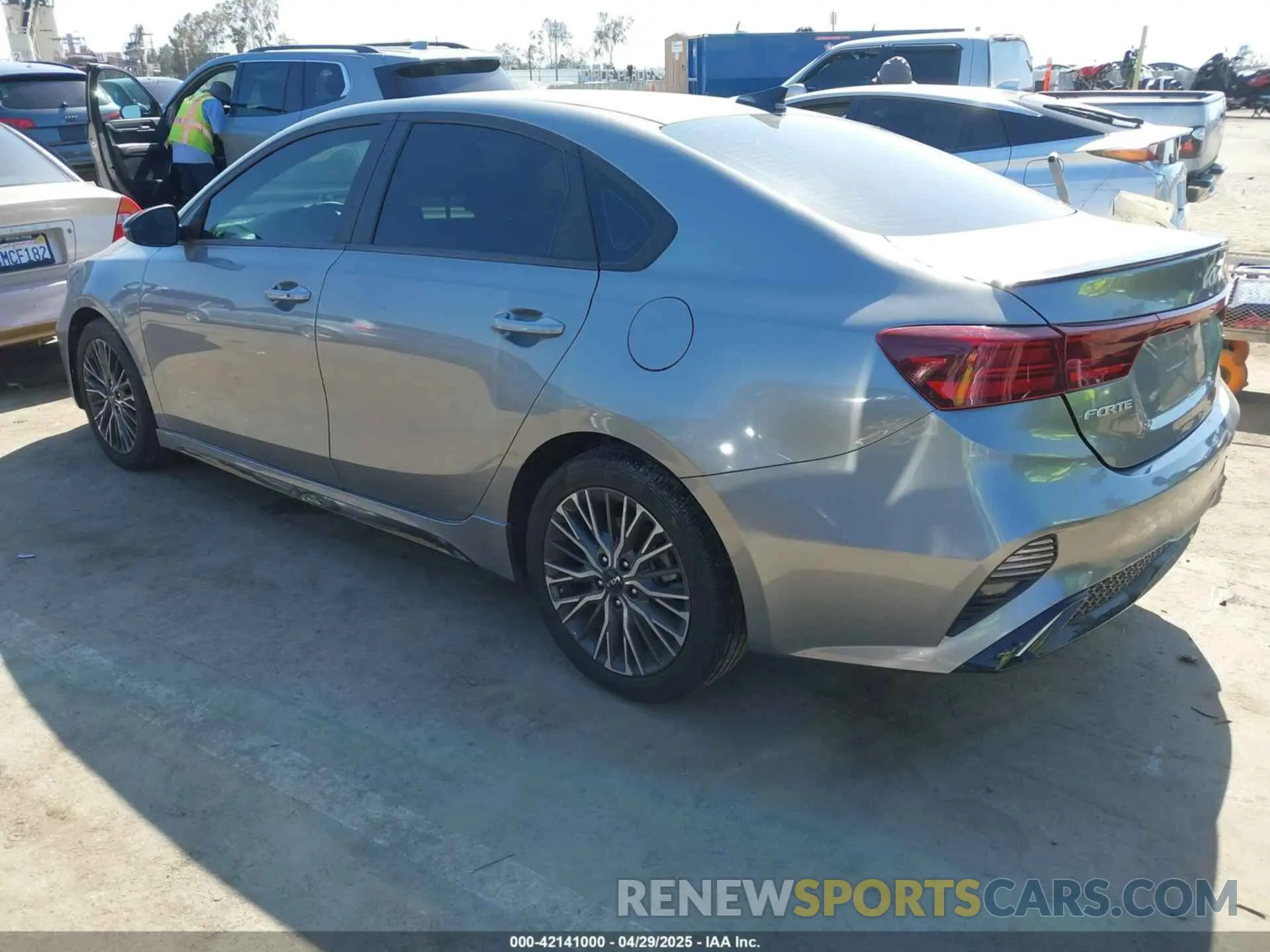 3 Photograph of a damaged car 3KPF54AD7NE439859 KIA FORTE 2022