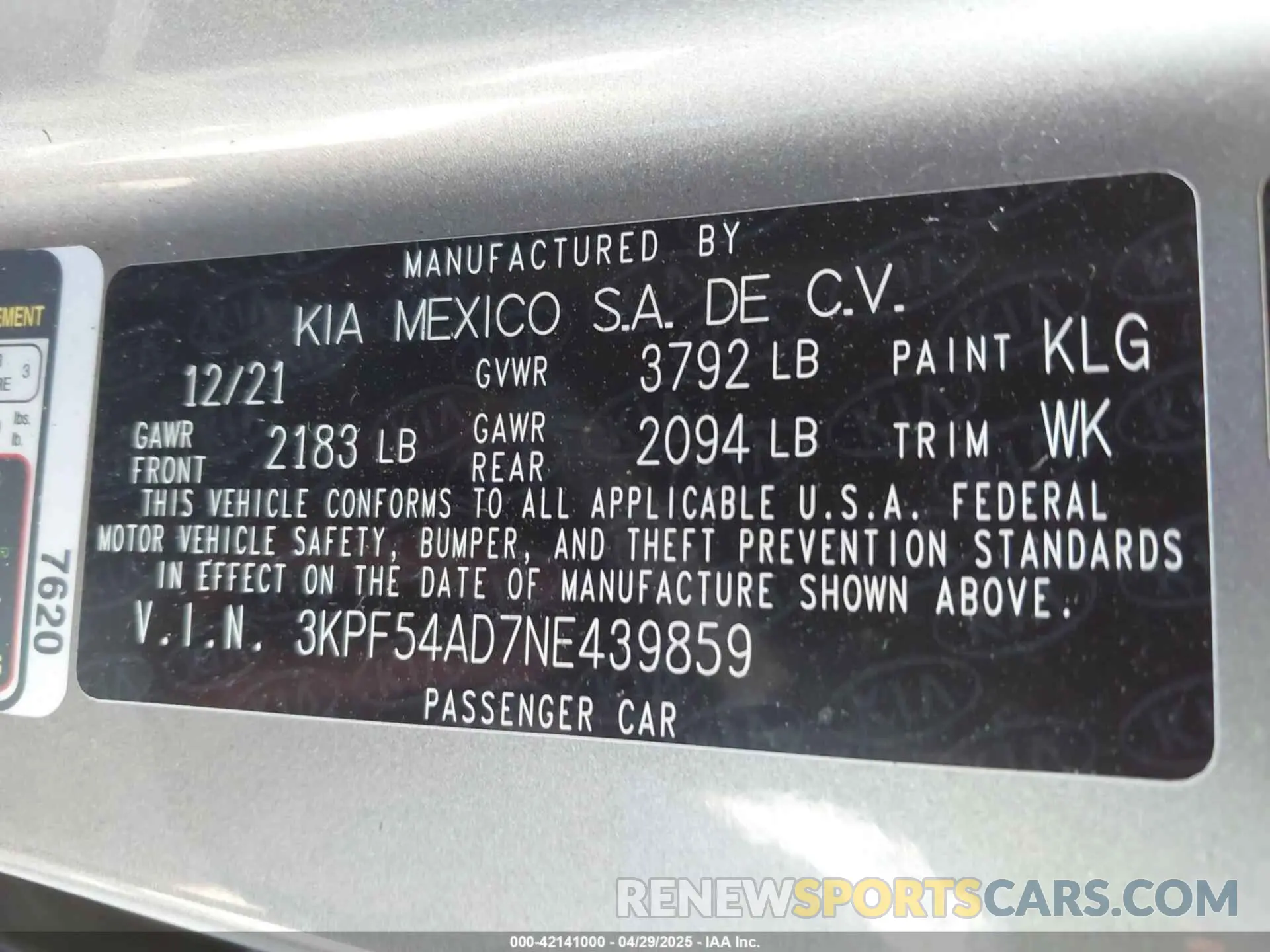 9 Photograph of a damaged car 3KPF54AD7NE439859 KIA FORTE 2022