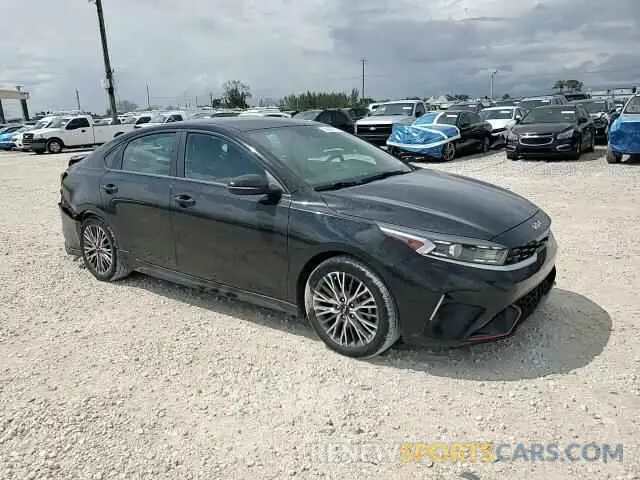 11 Photograph of a damaged car 3KPF54AD7NE443345 KIA FORTE 2022