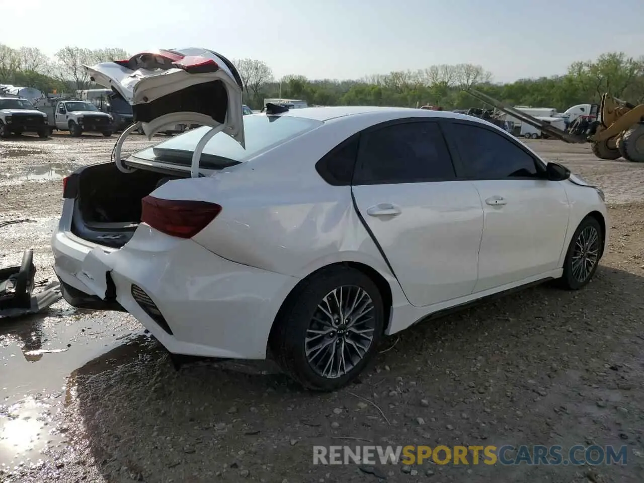 3 Photograph of a damaged car 3KPF54AD7NE484185 KIA FORTE 2022
