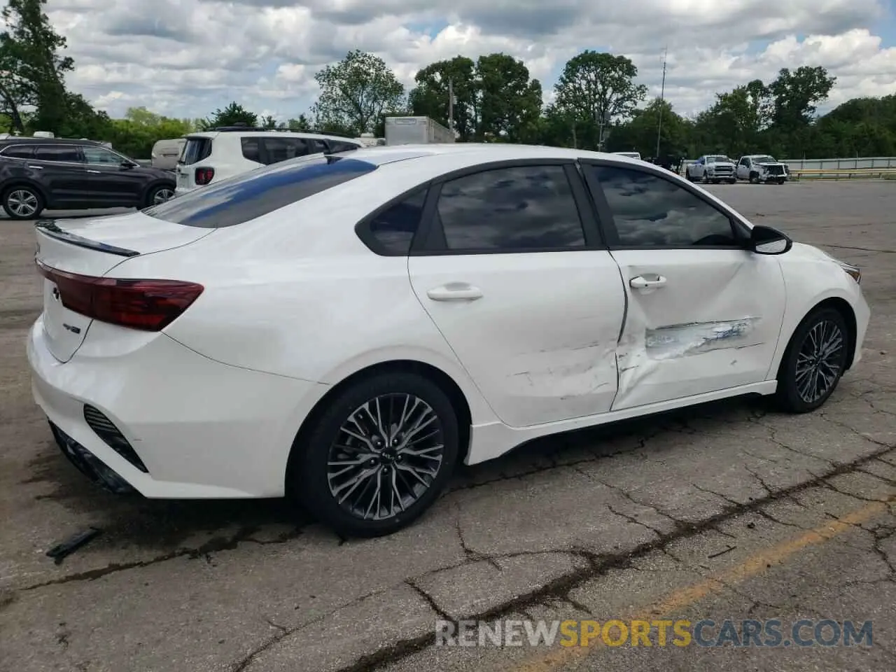 3 Photograph of a damaged car 3KPF54AD7NE496871 KIA FORTE 2022
