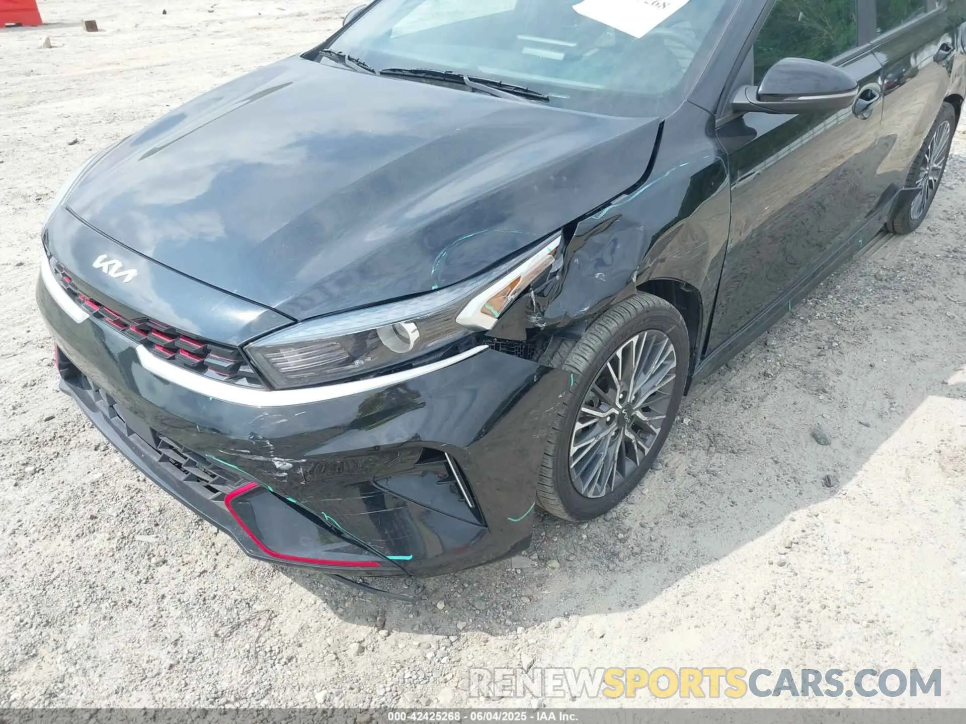 6 Photograph of a damaged car 3KPF54AD9NE458980 KIA FORTE 2022