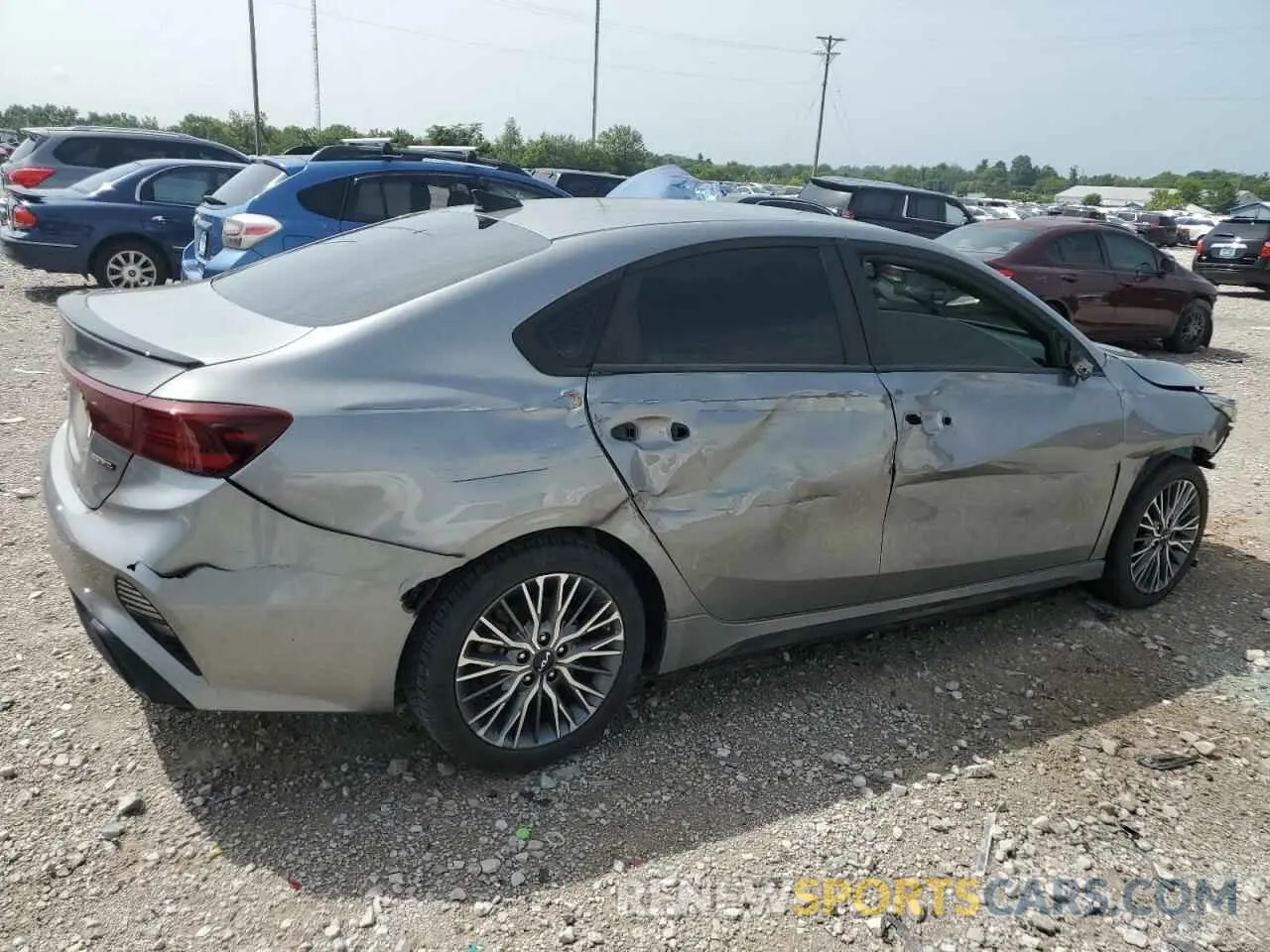 3 Photograph of a damaged car 3KPF54ADXNE436065 KIA FORTE 2022
