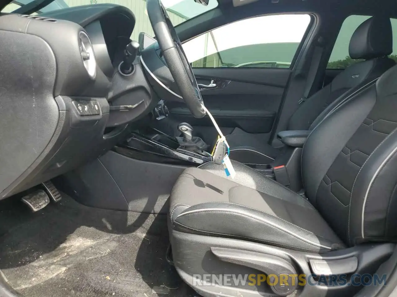 7 Photograph of a damaged car 3KPF54ADXNE436065 KIA FORTE 2022