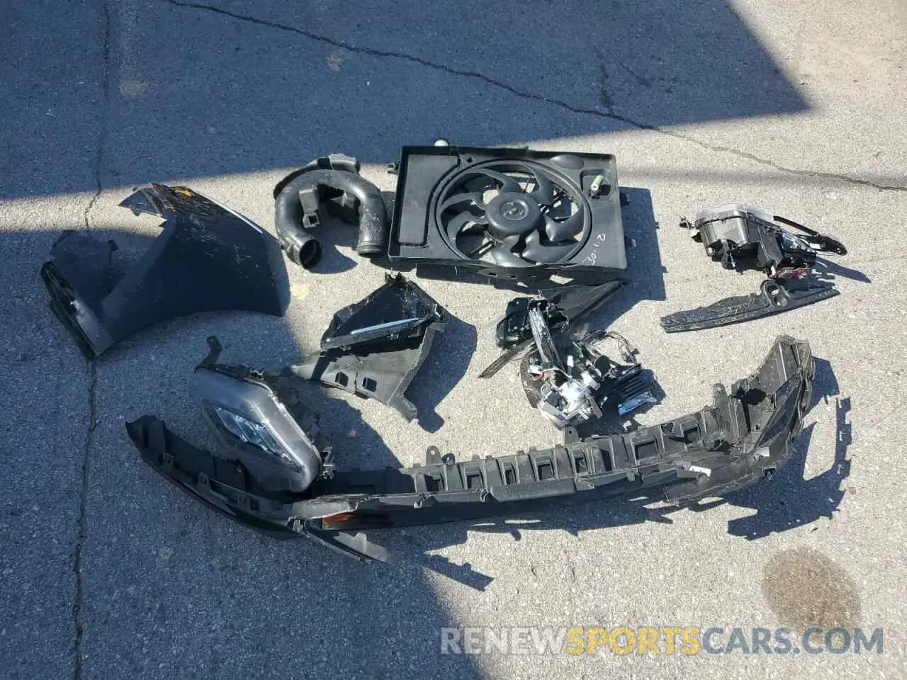 12 Photograph of a damaged car 3KPF54ADXNE449043 KIA FORTE 2022