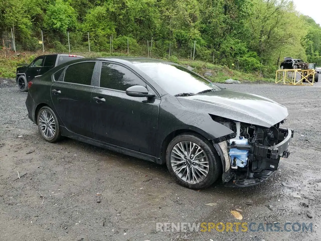 4 Photograph of a damaged car 3KPF54ADXNE454405 KIA FORTE 2022
