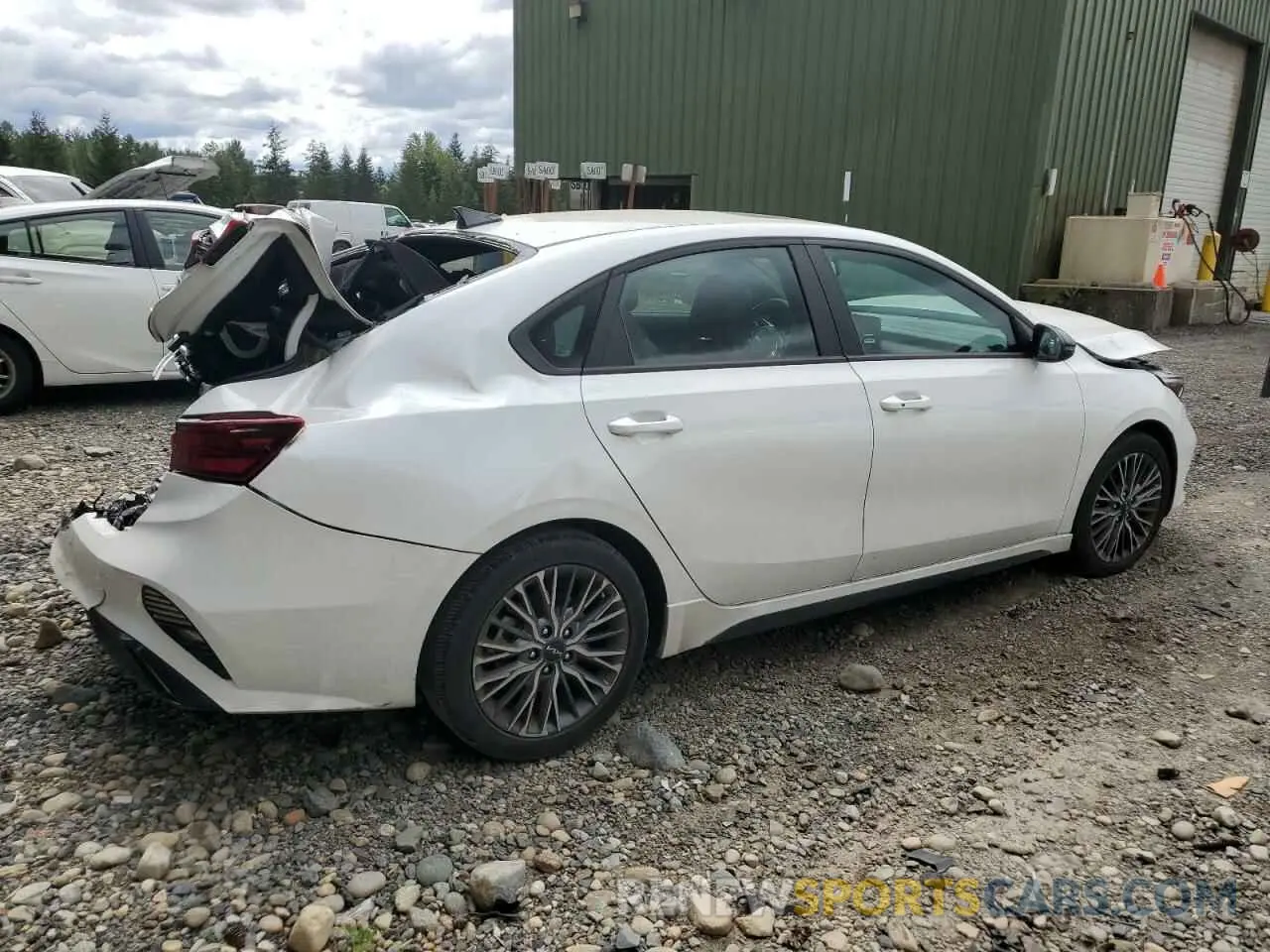 3 Photograph of a damaged car 3KPF54ADXNE471432 KIA FORTE 2022