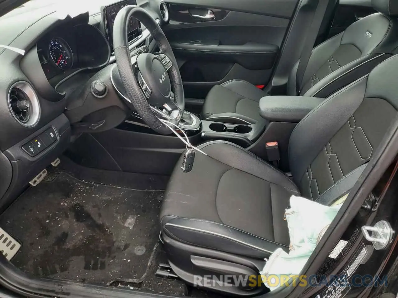 7 Photograph of a damaged car 3KPF54ADXNE480910 KIA FORTE 2022