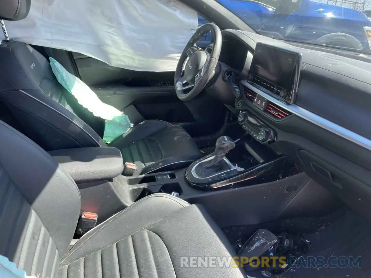 5 Photograph of a damaged car 3KPF54ADXNE502680 KIA FORTE 2022