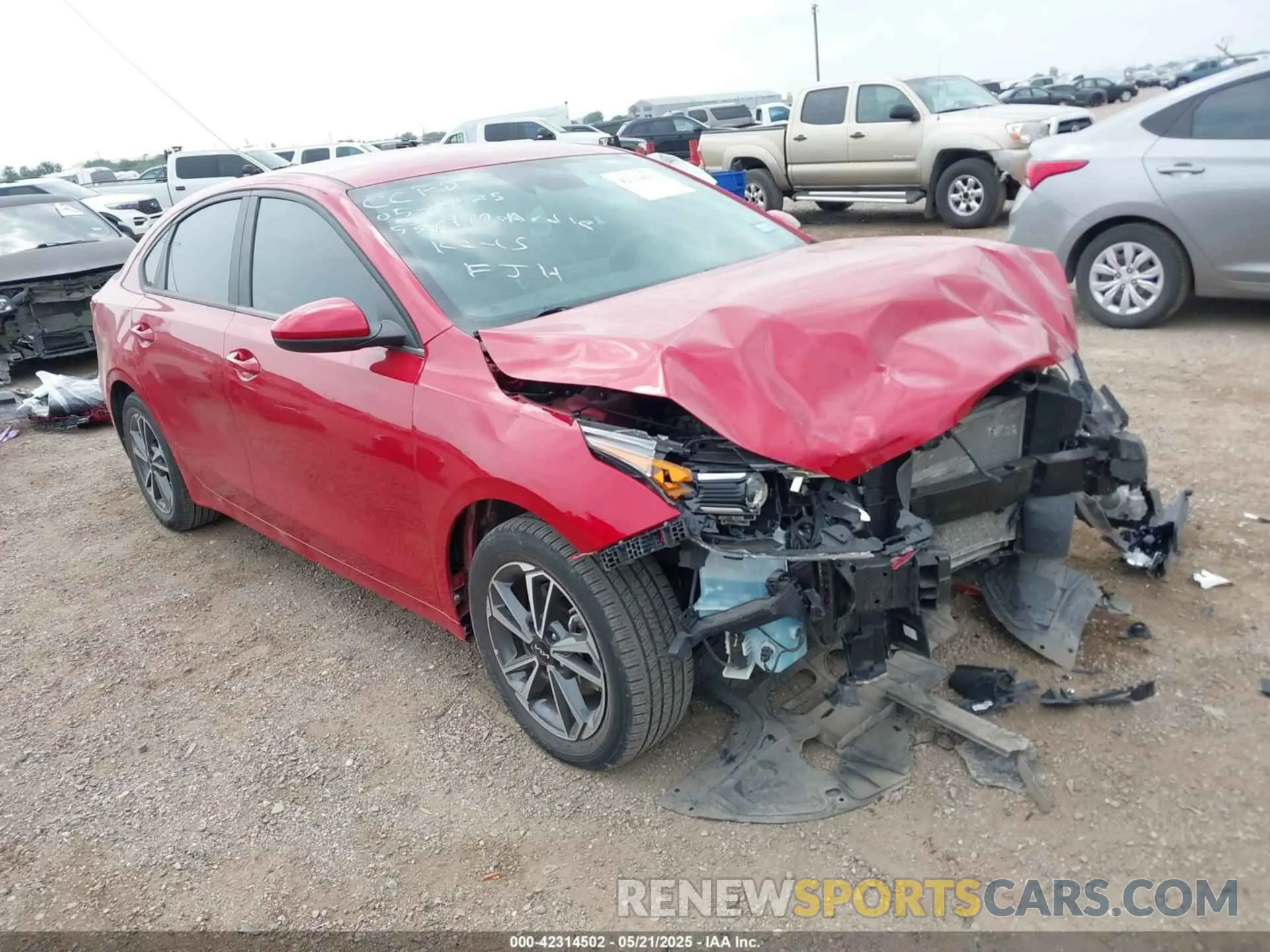 1 Photograph of a damaged car 3KPS24AD1NE465298 KIA FORTE 2022