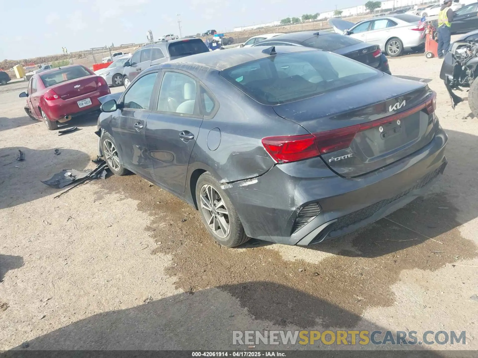 3 Photograph of a damaged car 3KPF24AD0PE508306 KIA FORTE 2023