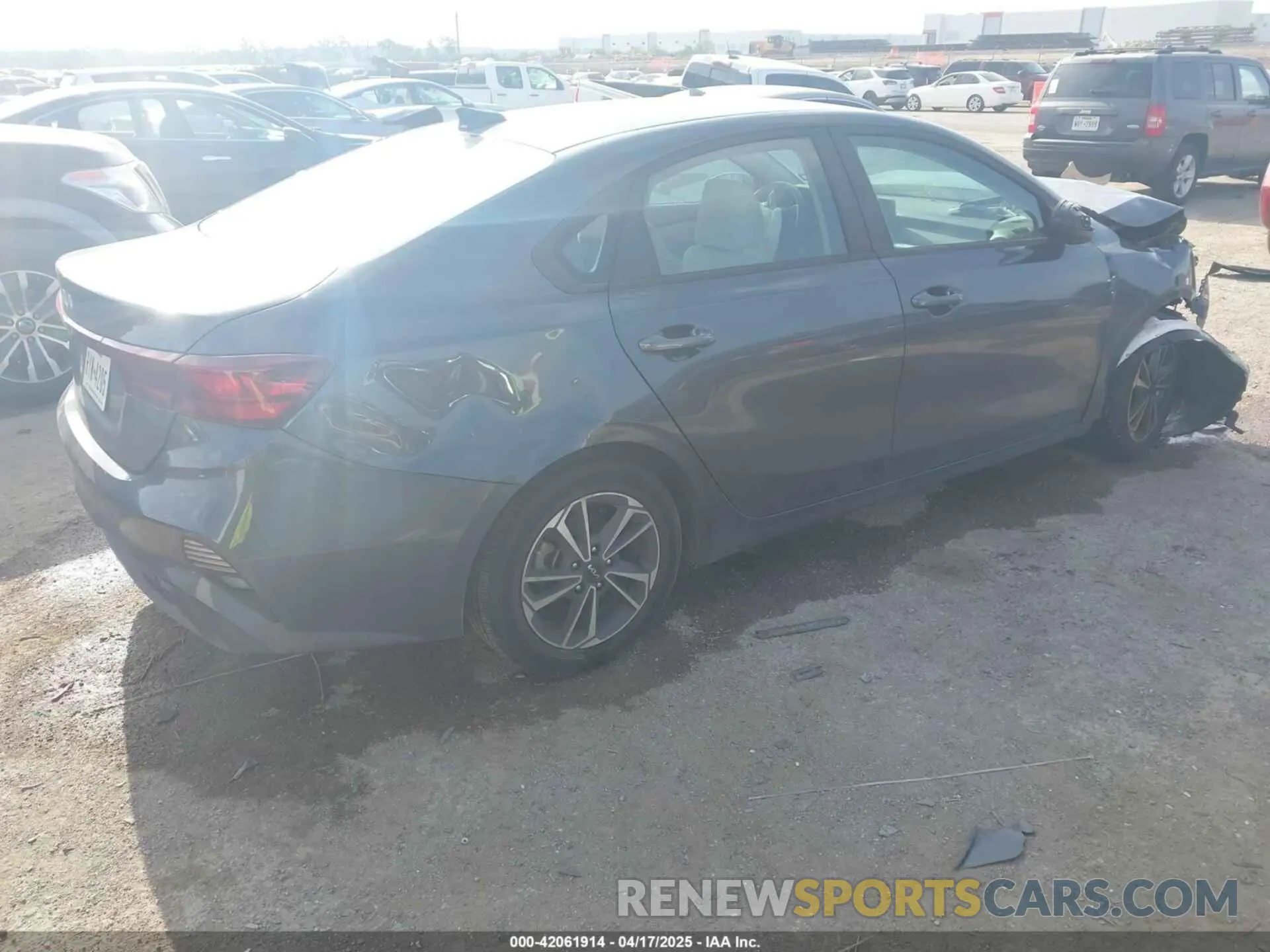 4 Photograph of a damaged car 3KPF24AD0PE508306 KIA FORTE 2023