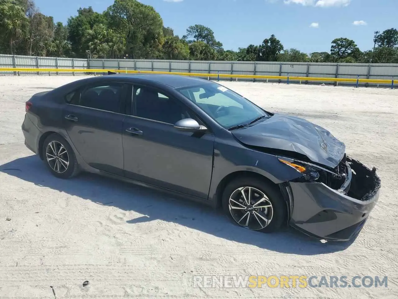 4 Photograph of a damaged car 3KPF24AD0PE527051 KIA FORTE 2023
