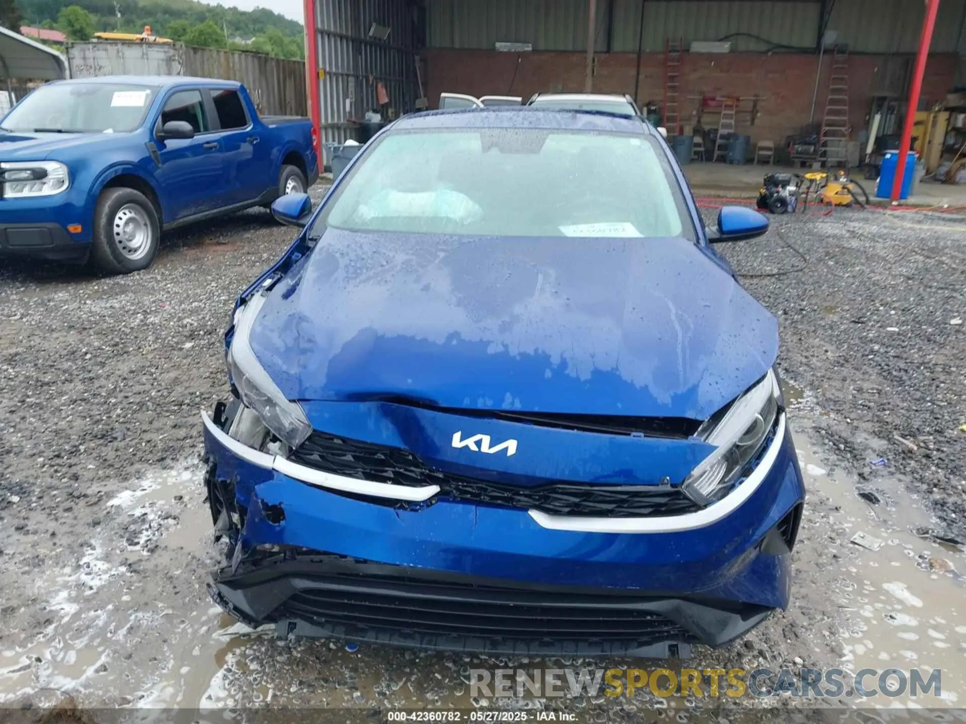 13 Photograph of a damaged car 3KPF24AD0PE580493 KIA FORTE 2023