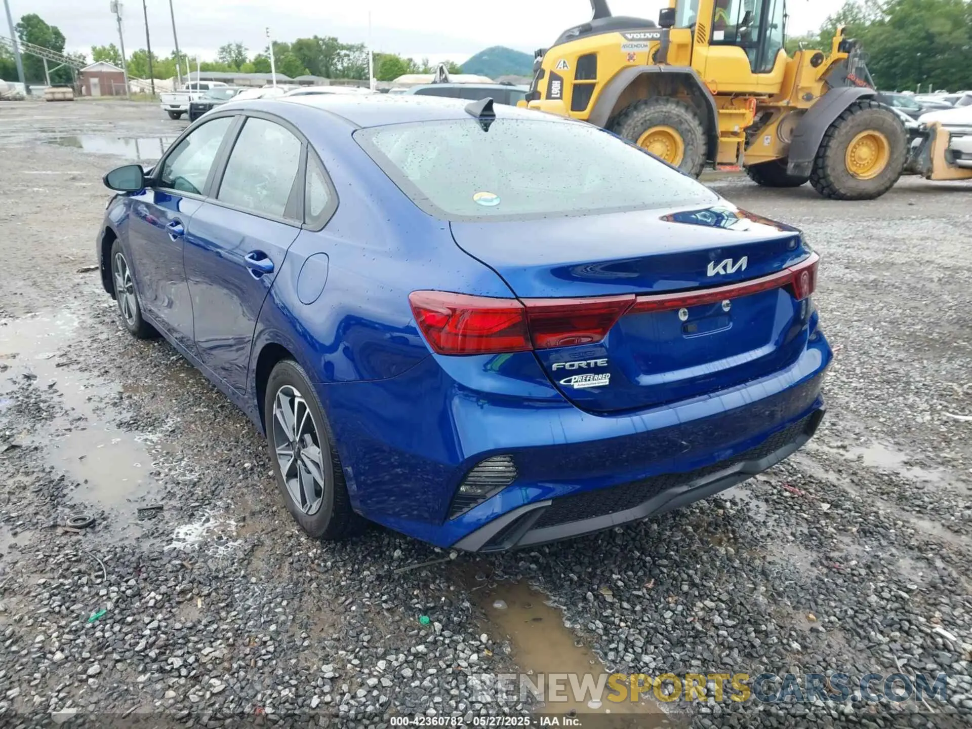 3 Photograph of a damaged car 3KPF24AD0PE580493 KIA FORTE 2023