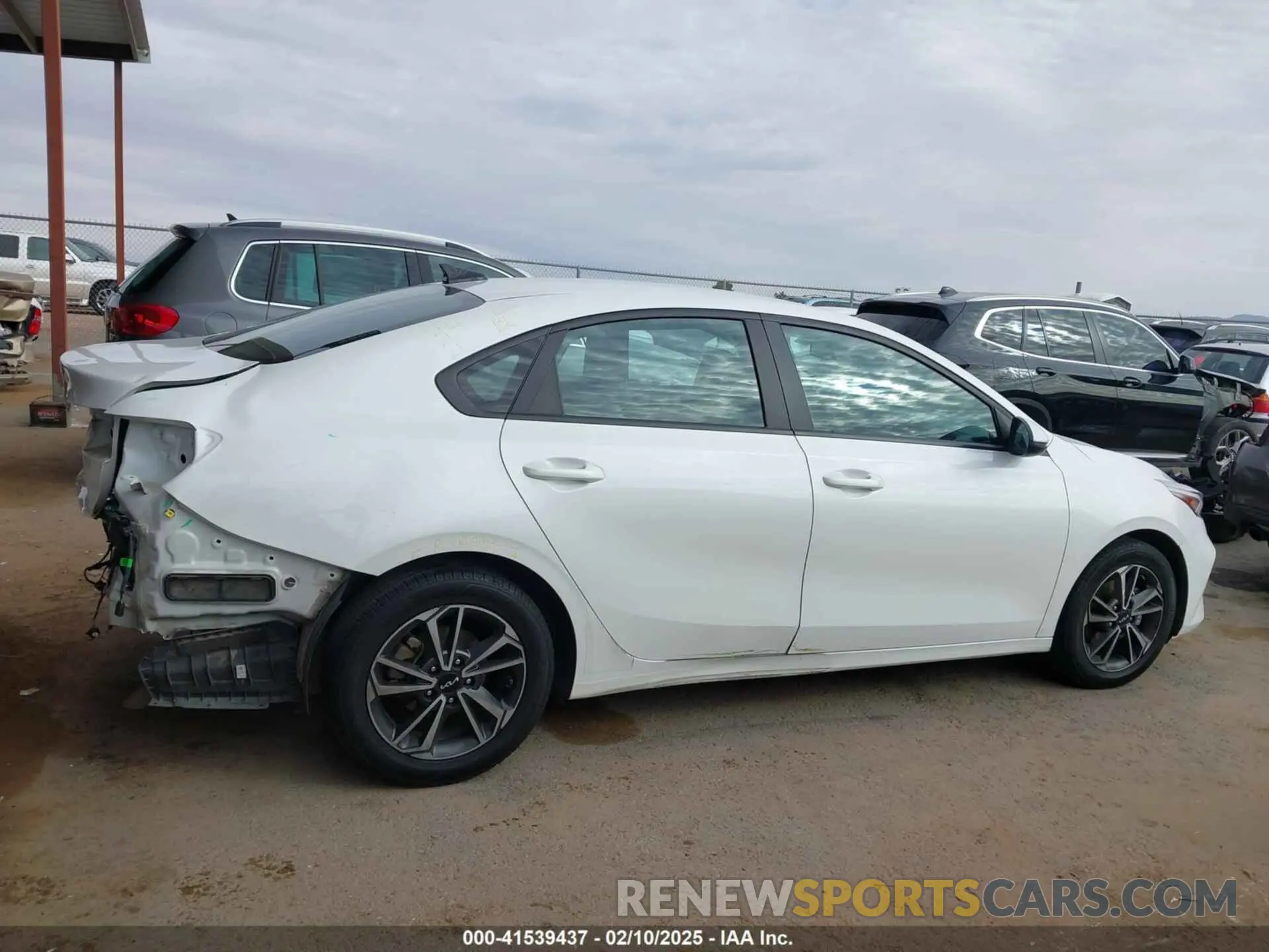 13 Photograph of a damaged car 3KPF24AD0PE600547 KIA FORTE 2023