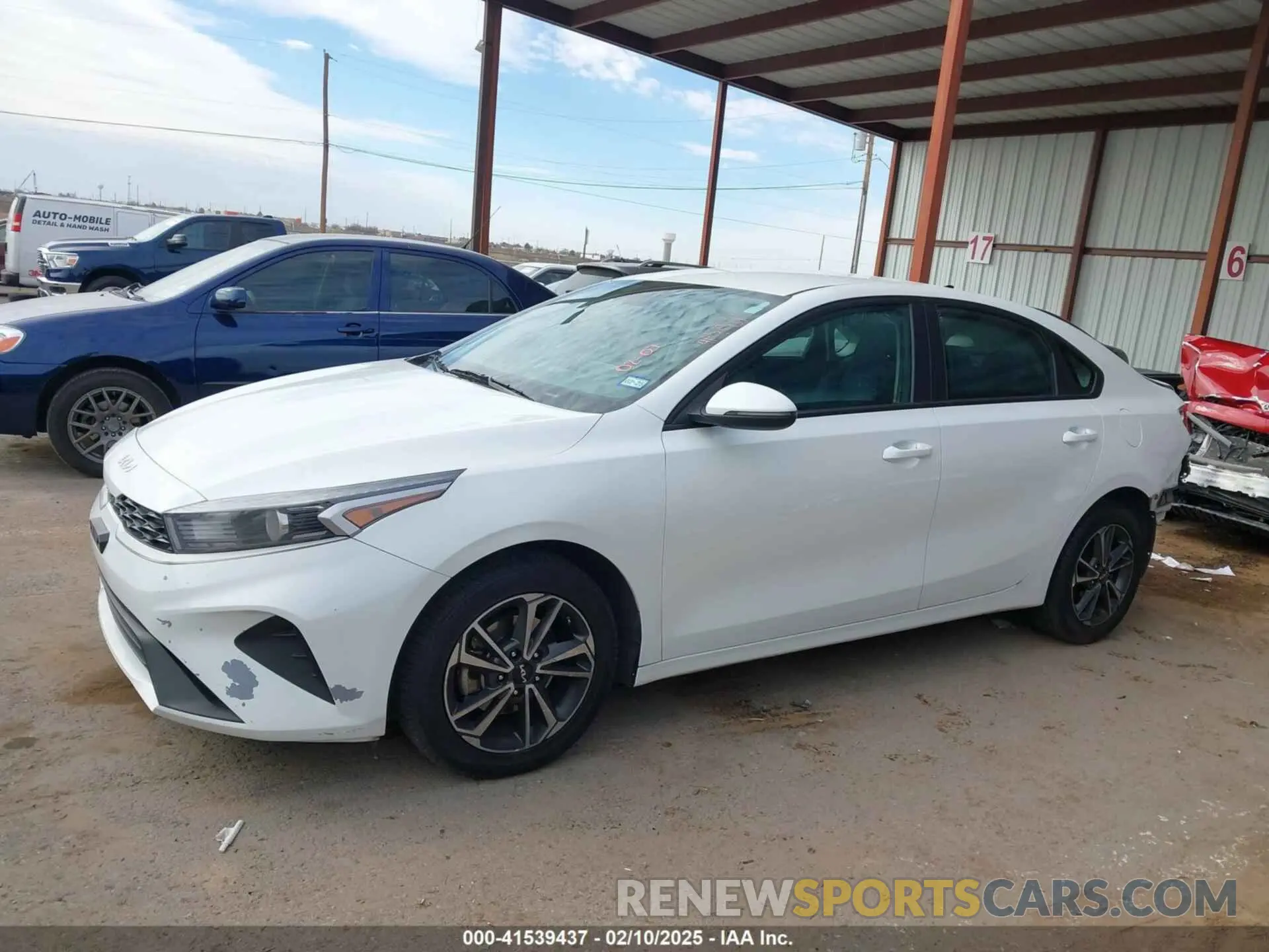14 Photograph of a damaged car 3KPF24AD0PE600547 KIA FORTE 2023