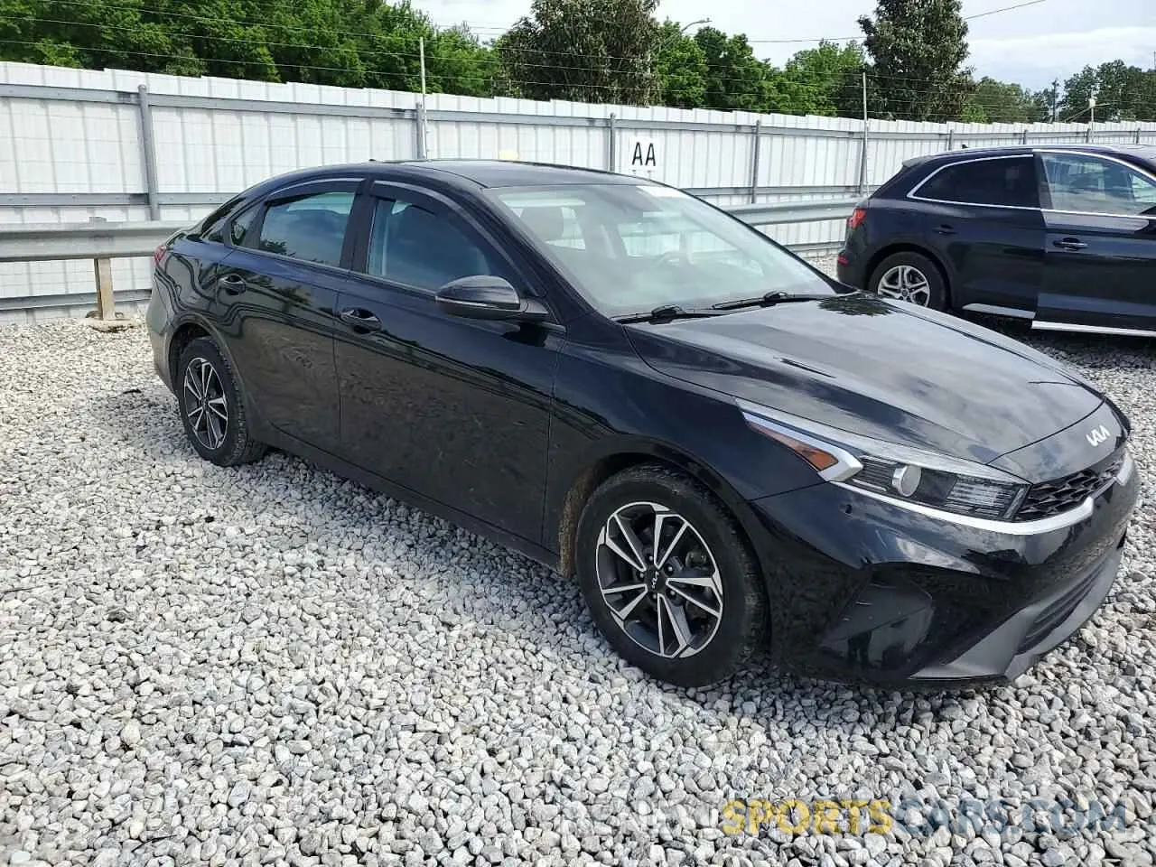 4 Photograph of a damaged car 3KPF24AD0PE631426 KIA FORTE 2023