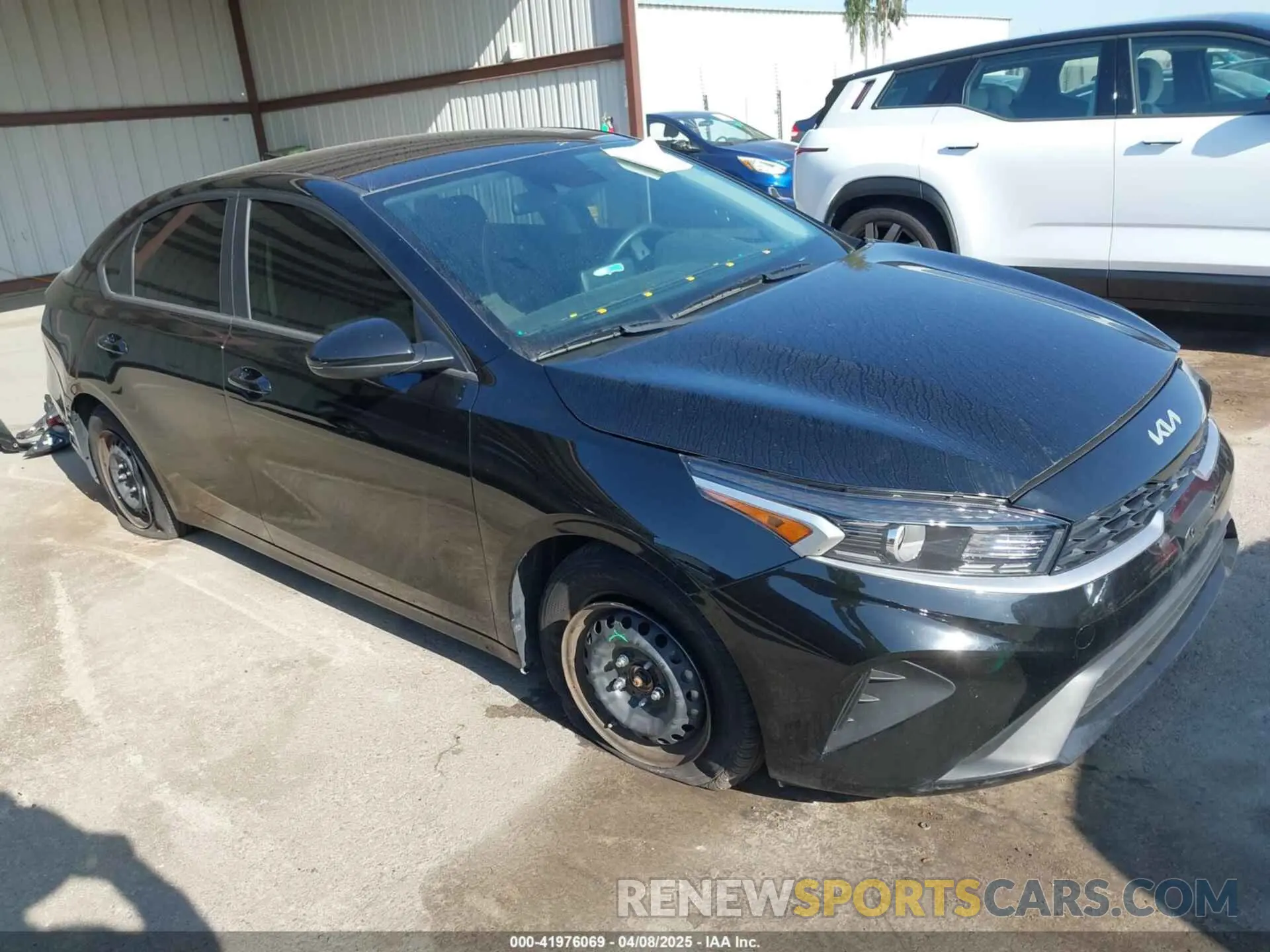 1 Photograph of a damaged car 3KPF24AD0PE635654 KIA FORTE 2023