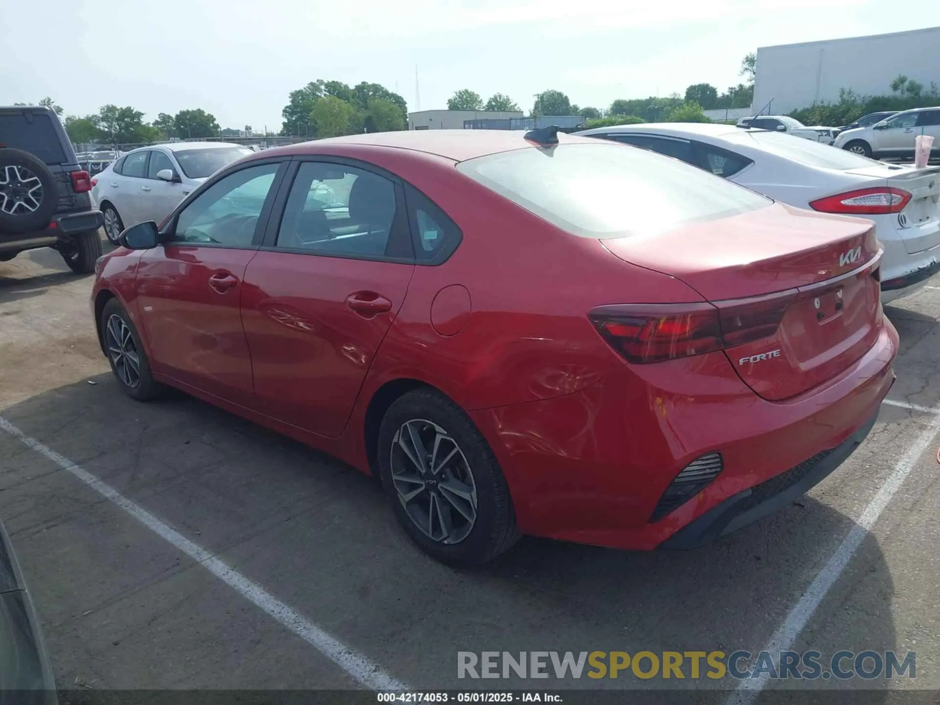 14 Photograph of a damaged car 3KPF24AD0PE640546 KIA FORTE 2023