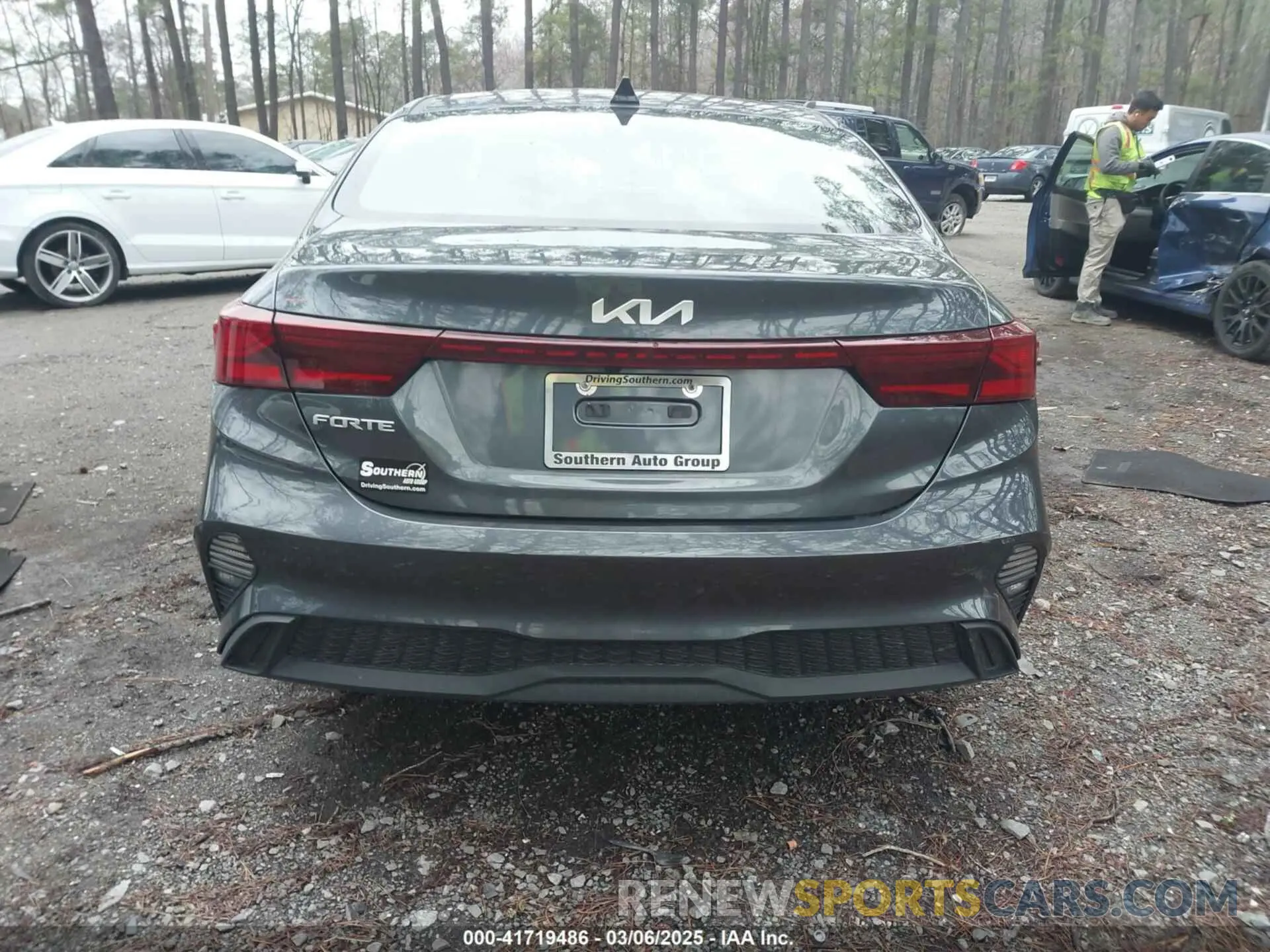 16 Photograph of a damaged car 3KPF24AD0PE642314 KIA FORTE 2023
