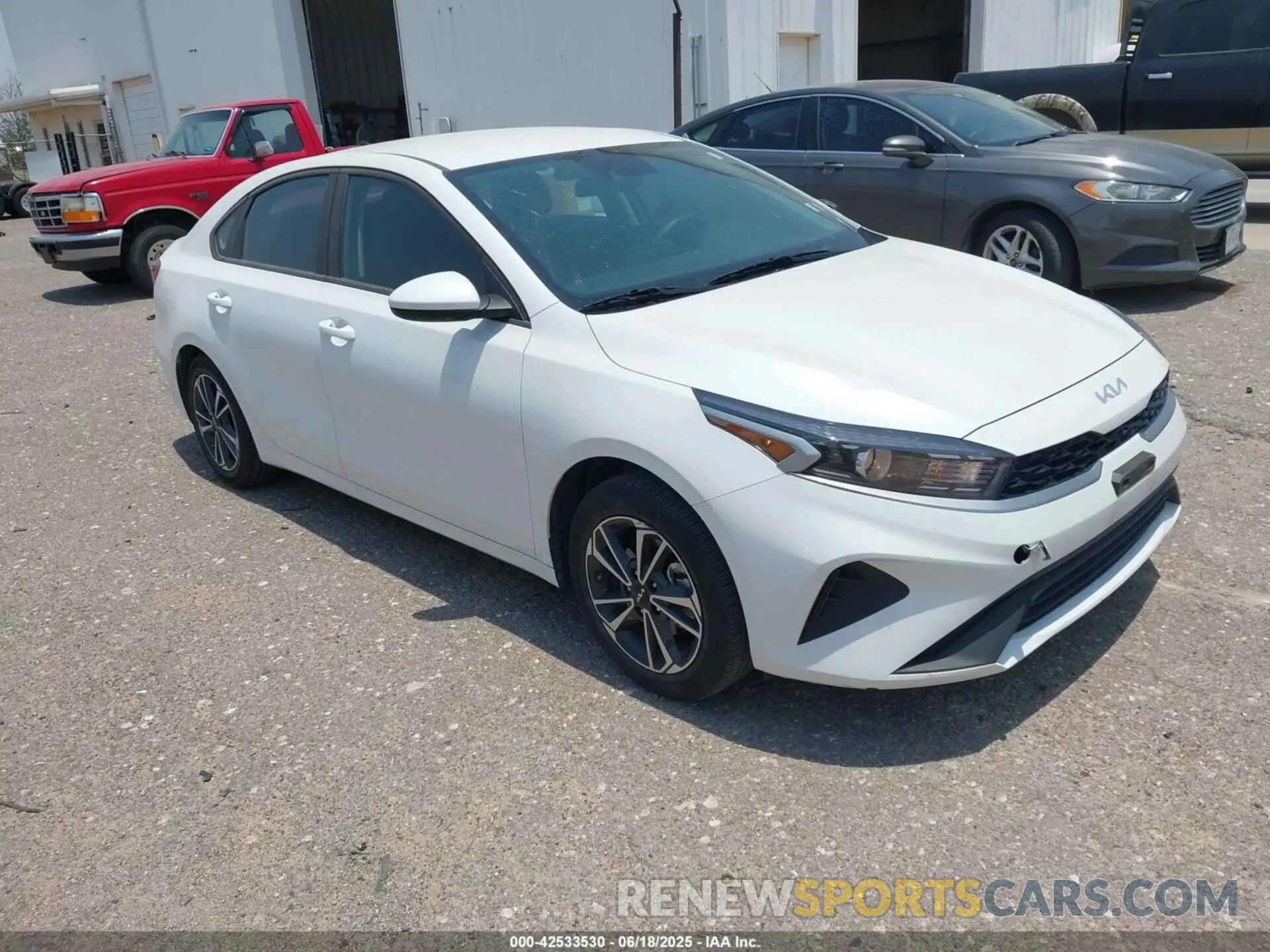 1 Photograph of a damaged car 3KPF24AD0PE675037 KIA FORTE 2023