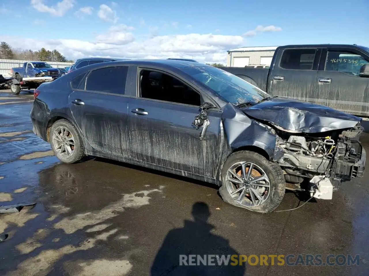 4 Photograph of a damaged car 3KPF24AD0PE694204 KIA FORTE 2023