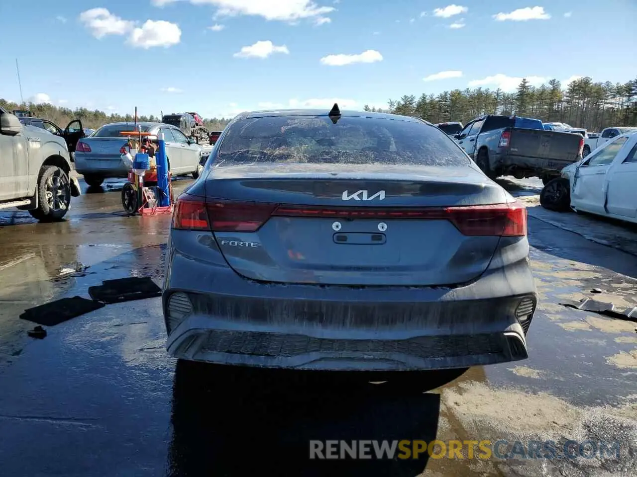 6 Photograph of a damaged car 3KPF24AD0PE694204 KIA FORTE 2023