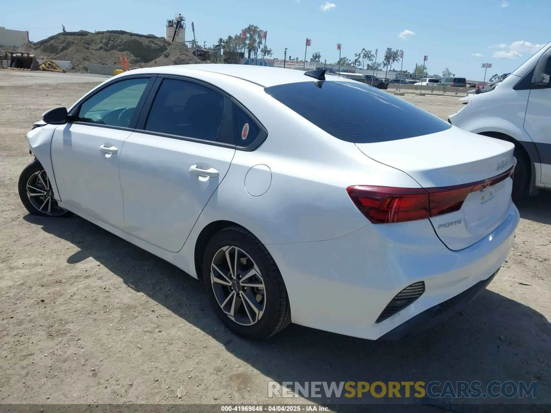 3 Photograph of a damaged car 3KPF24AD1PE508248 KIA FORTE 2023