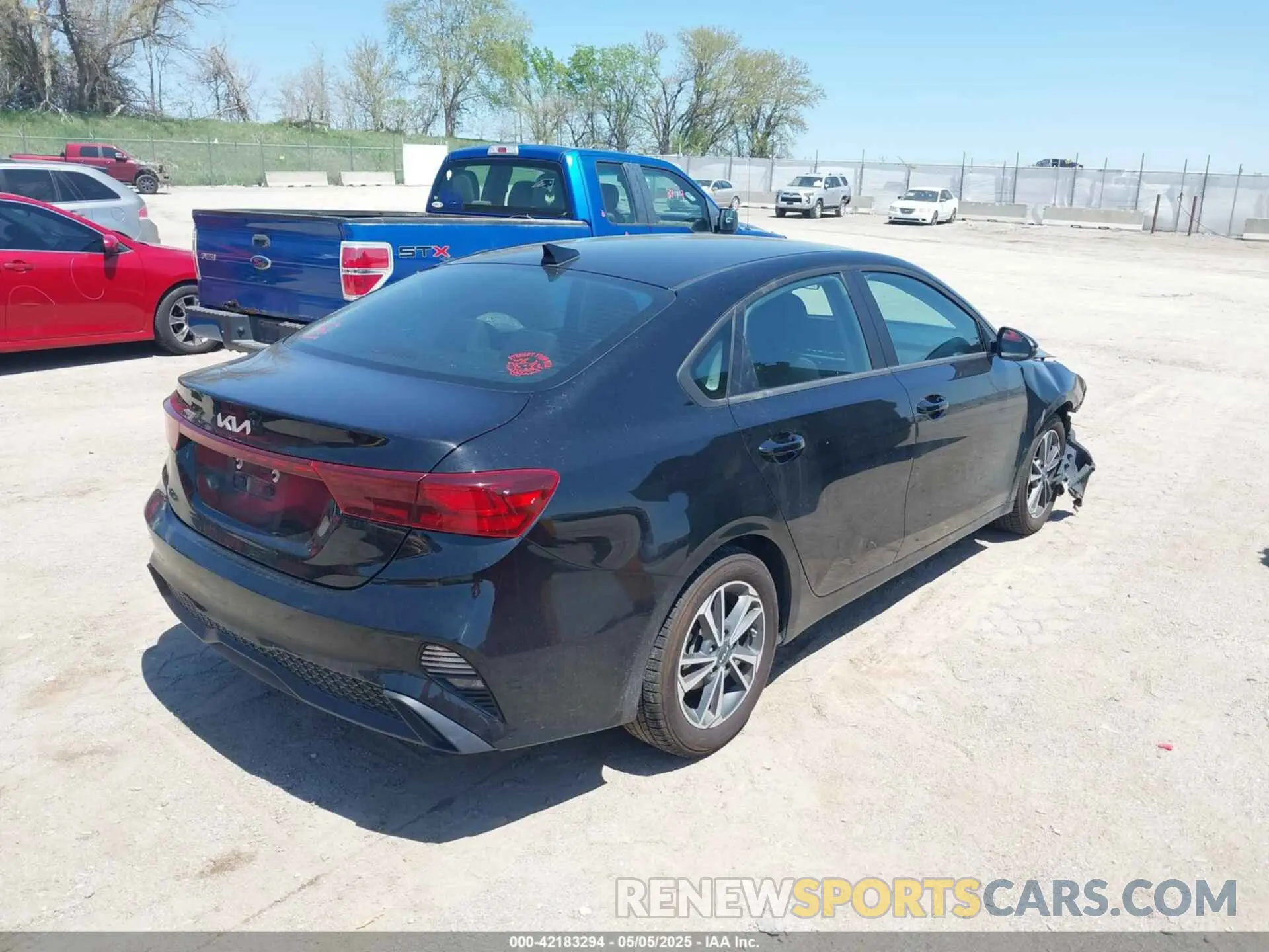 4 Photograph of a damaged car 3KPF24AD1PE527981 KIA FORTE 2023