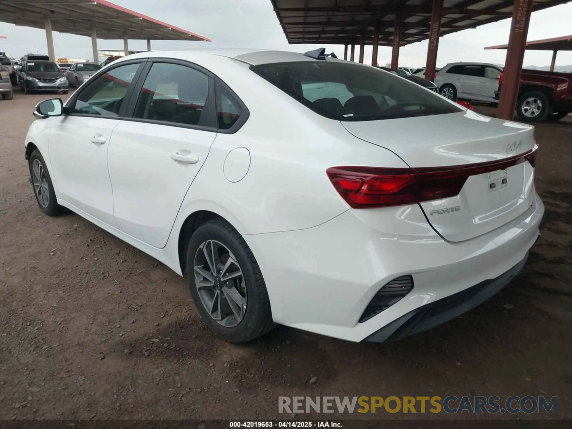3 Photograph of a damaged car 3KPF24AD1PE538737 KIA FORTE 2023